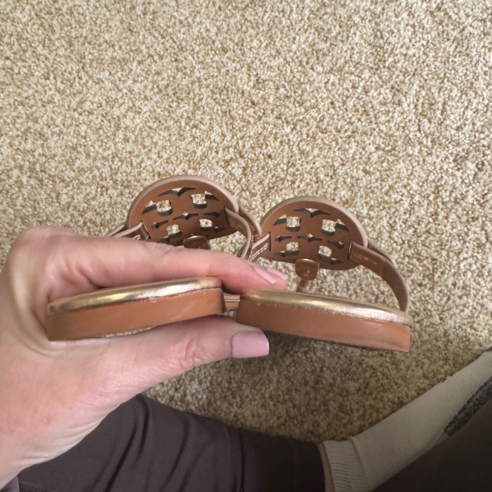 Authentic Tory Burch Rose Gold Metallic Sandals - Picture 4 of 6